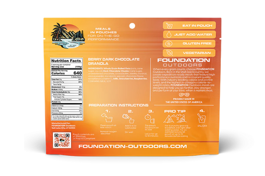 FOUNDATION Outdoors Berry Dark Chocolate Granola